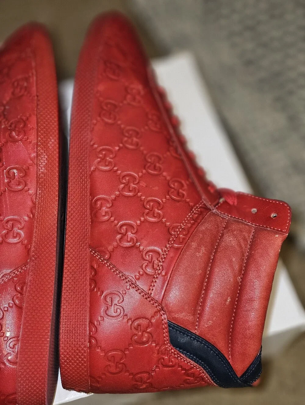 Gucci Authentic Red High Top Ace Embroidered Signatue GG Sneaker US Size 9.5 Men
